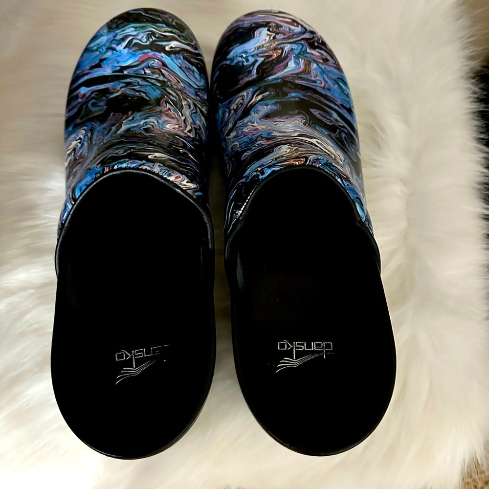 Size 41 Dansko NWT
